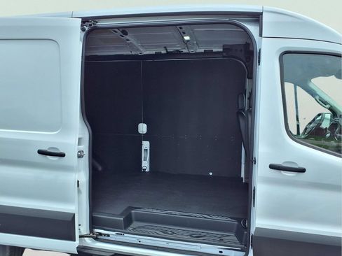 New 2026 Ford Transit 250 148 Medium Roof w/ Load Area Protection Package RWD image 19