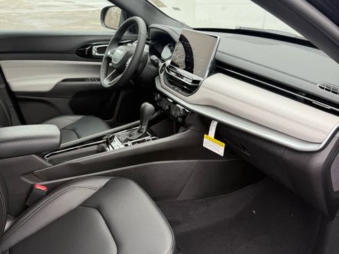 New 2026 Jeep Compass Limited image 23