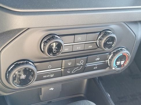 New 2025 Ford Bronco 2-Door AWD/4WD image 14