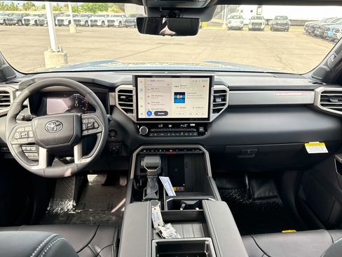 New 2026 Toyota Tundra Limited AWD/4WD image 10