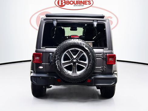 Used 2021 Jeep Wrangler Unlimited Sahara image 11