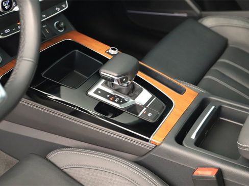 Certified 2022 Audi Q5 2.0T Prestige image 17