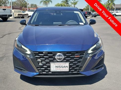 Used 2023 Nissan Altima 2.5 SR FWD image 34