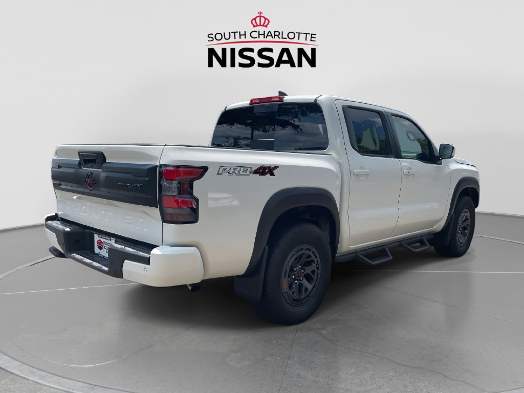 Used 2025 Nissan Frontier PRO-4X AWD/4WD image 6