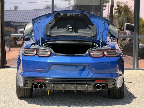 Used 2021 Chevrolet Camaro SS RWD image 10