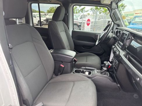 Certified 2020 Jeep Wrangler Unlimited Sport image 22