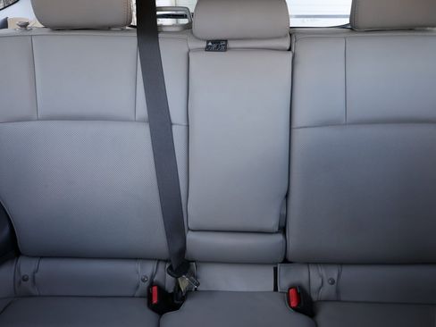 Used 2018 Subaru Forester 2.5i Limited image 9