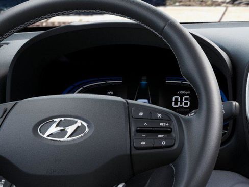 New 2026 Hyundai Venue SEL FWD image 14