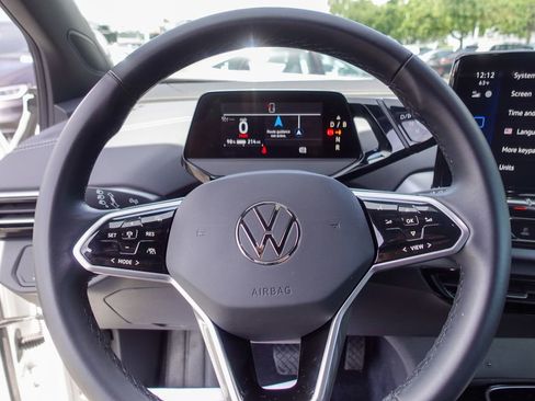 Certified 2024 Volkswagen ID.4 2WD image 10