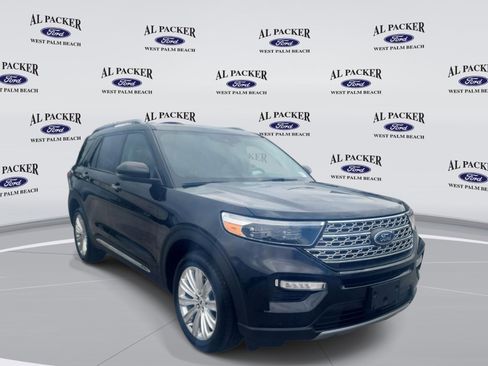 Certified 2022 Ford Explorer Limited w/ Equipment Group 301A RWD image 8