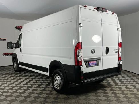 Used 2023 RAM ProMaster 2500 FWD image 7