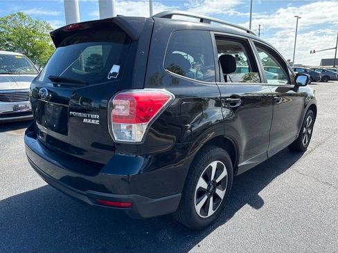 Used 2017 Subaru Forester 2.5i Premium w/ All-Weather Package image 6