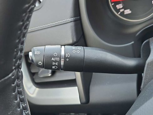 Used 2022 GMC Terrain SLT w/ Tech Package image 27