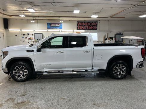 New 2026 GMC Sierra 1500 SLT w/ SLT Premium Plus Package AWD/4WD image 2