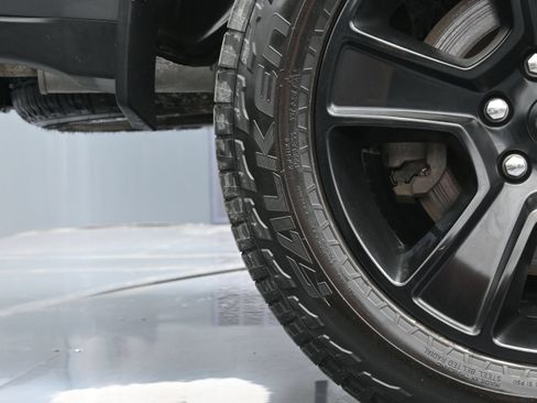 Used 2023 RAM 1500 Big Horn AWD/4WD image 42