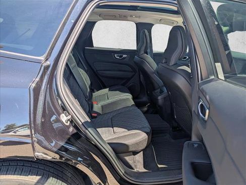 Used 2024 Volvo XC60 B5 Core w/ Protection Package Premier AWD/4WD image 18
