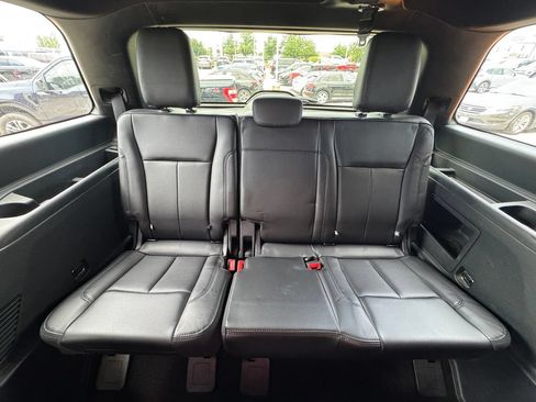 Used 2021 Ford Expedition XLT AWD/4WD image 32