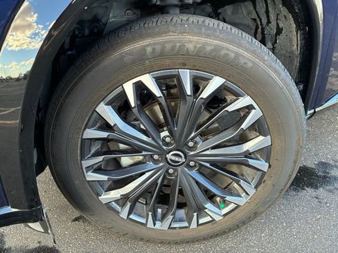 Certified 2025 Nissan Rogue Platinum image 10