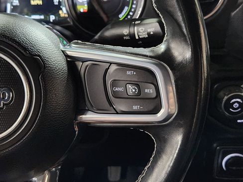 Used 2021 Jeep Wrangler Unlimited Sahara AWD/4WD image 40