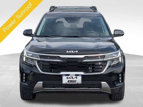 Certified 2025 Kia Seltos SX w/ SX Sunroof Package image 9