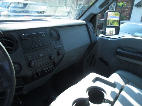 Used 2011 Ford F350 XL w/ FX4 Off Road Pkg image 8