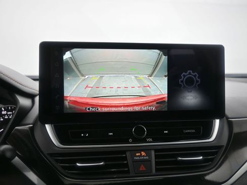 Used 2024 Nissan Altima 2.5 SR w/ SR Premium Package image 33