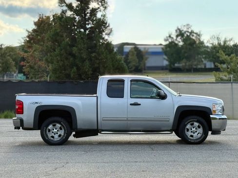 Used 2013 Chevrolet Silverado 1500 LT w/ All-Star Edition AWD/4WD image 7