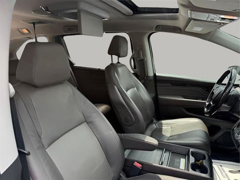 Used 2018 Honda Odyssey Elite image 32