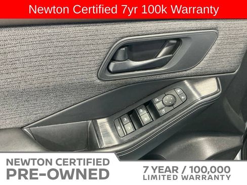 Used 2021 Nissan Rogue S FWD image 32