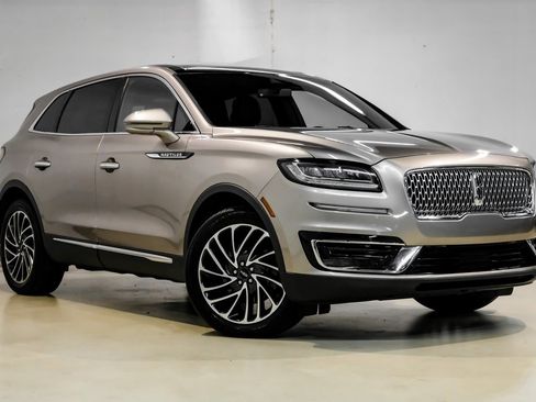 Used 2019 Lincoln Nautilus Reserve image 9