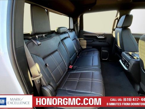Used 2023 Chevrolet Silverado 1500 High Country w/ Technology Package RWD image 25