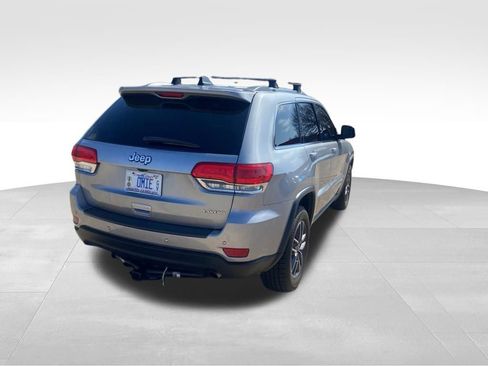 Used 2019 Jeep Grand Cherokee Laredo w/ Security & Convenience Group image 12