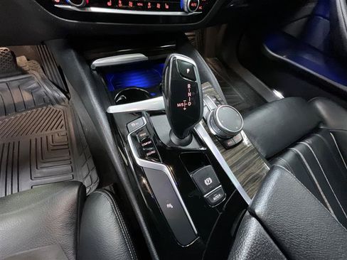 Used 2019 BMW 530i w/ Convenience Package RWD image 16