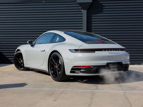 Certified 2023 Porsche 911 Carrera 4S image 3