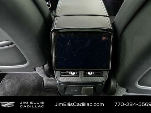 Used 2026 Cadillac Vistiq Luxury AWD/4WD image 16