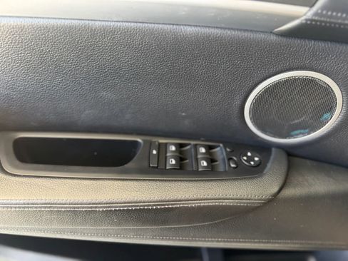 Used 2011 BMW X5 M xDrive Sport Utility 4D image 17