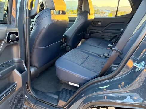 Used 2026 Toyota 4Runner Platinum AWD/4WD image 13