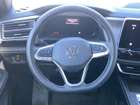Used 2024 Volkswagen Atlas Cross Sport SE AWD/4WD image 10