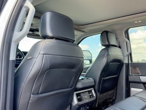 Used 2023 Ford F350 Lariat AWD/4WD image 15