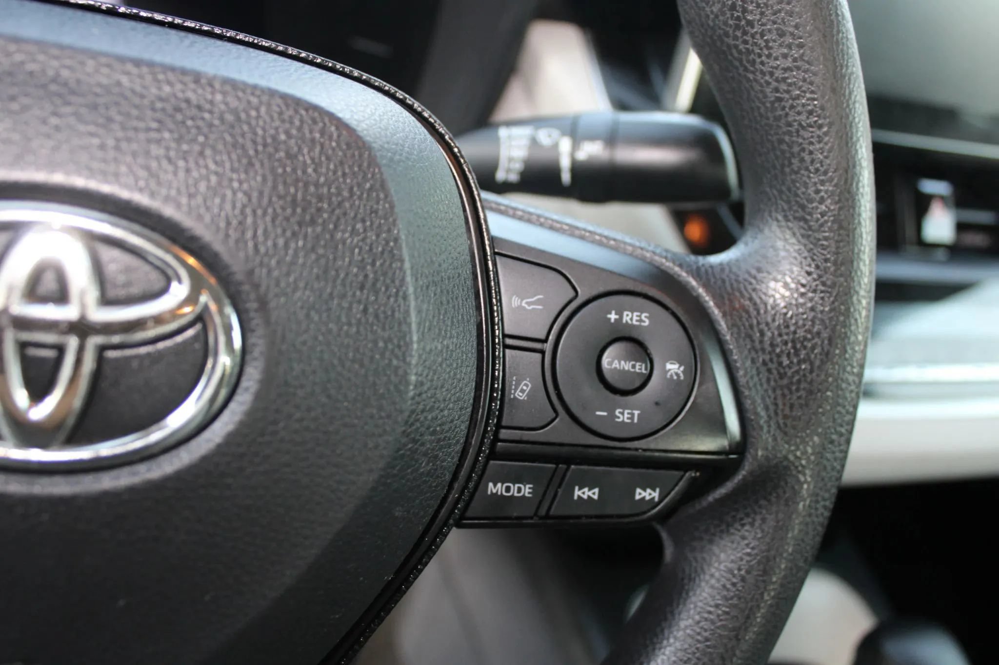 Used 2021 Toyota Corolla LE FWD image 16