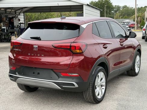 Certified 2025 Buick Encore GX Preferred w/ Advanced Technology Package FWD image 5