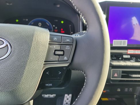 New 2026 Toyota Camry SE image 23