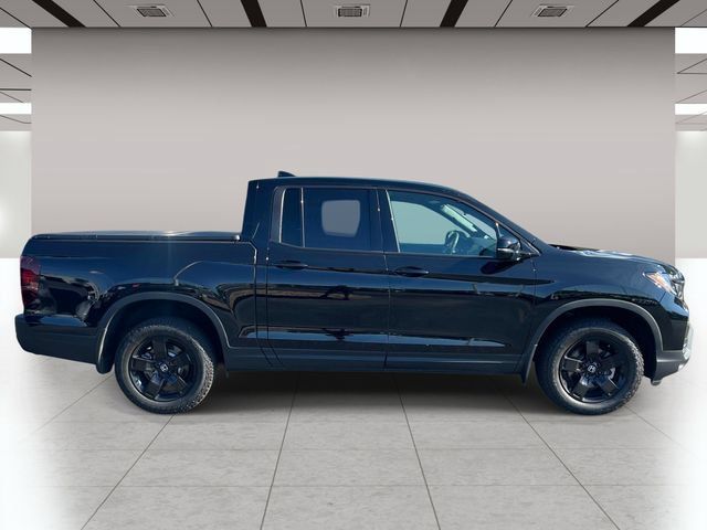 Used 2026 Honda Ridgeline Black Edition image 2