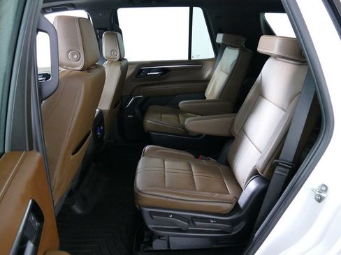 Used 2025 Chevrolet Tahoe High Country w/ Sun And Tow Package AWD/4WD image 28