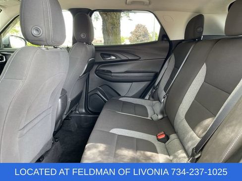 Used 2022 Chevrolet TrailBlazer LT w/ Convenience Package FWD image 23
