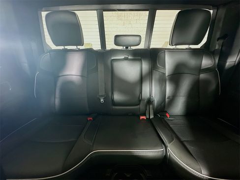 New 2025 RAM 3500 Laramie image 10