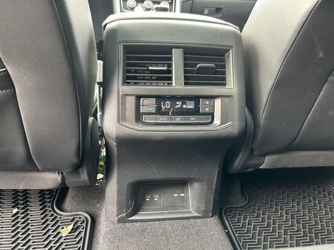 Used 2022 Volkswagen Atlas SE AWD/4WD image 35
