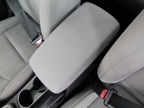 Used 2018 Hyundai Elantra SEL FWD image 39