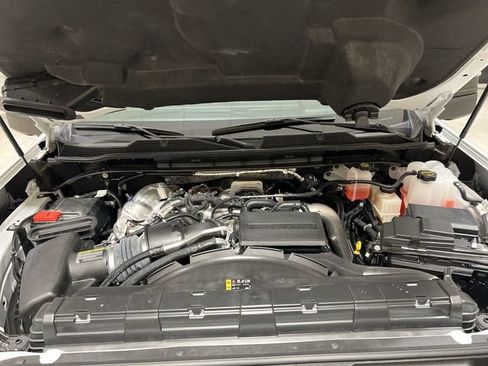 Used 2025 Chevrolet Silverado 3500 LT w/ Safety Package AWD/4WD image 26