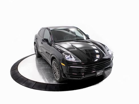 Certified 2022 Porsche Cayenne Coupe image 39